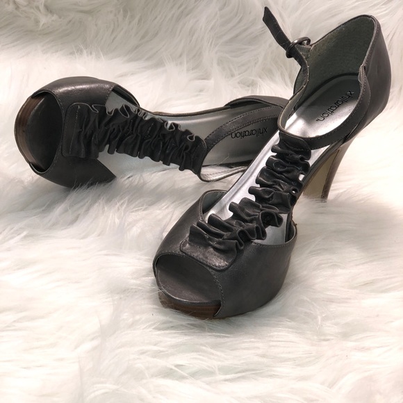 Heels - Picture 3 of 6